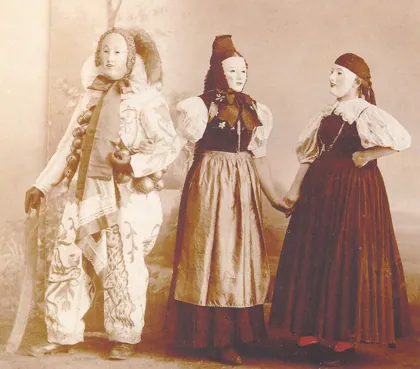 Villingen 1900 Narro und zwei Trachtenträgerinnen, 1900