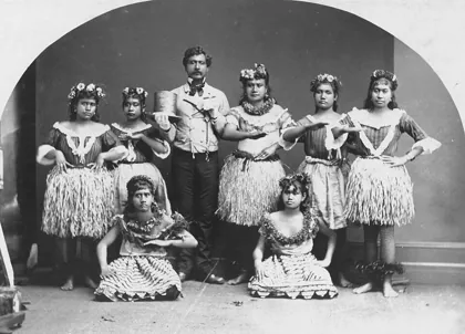 1898 Hula dancer Maile at the Trans-Mississippi Exposition (cropped), 1898