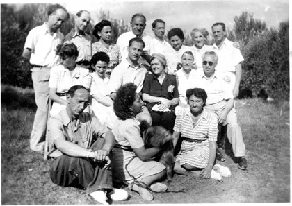 BethDaniel1945, 1945
