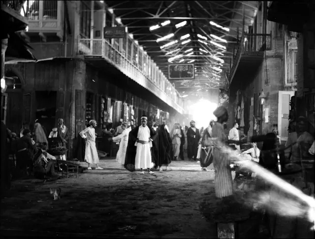 Inside the Shorjah market, Baghdad, 1932